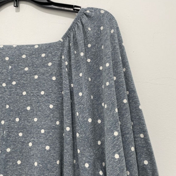 Coin Dot Patterned Top - Picture 7 of 8